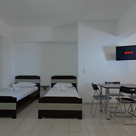 Livia'S Guesthouse كساميل المظهر الخارجي الصورة