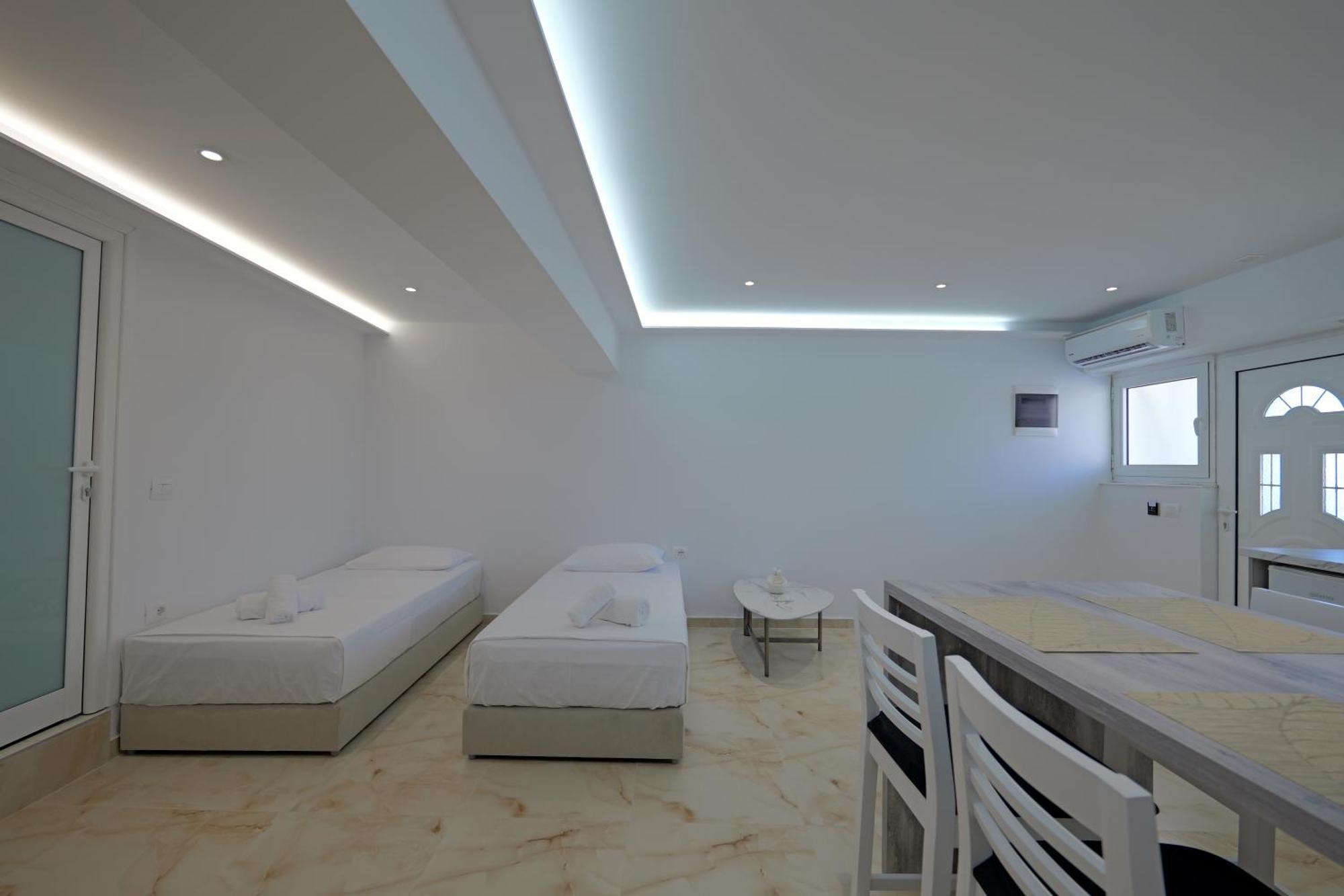 Livia'S Guesthouse كساميل المظهر الخارجي الصورة