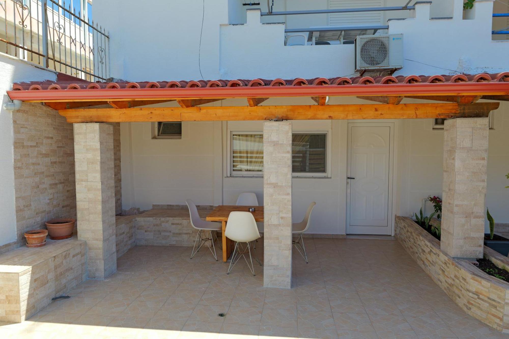 Livia'S Guesthouse كساميل المظهر الخارجي الصورة