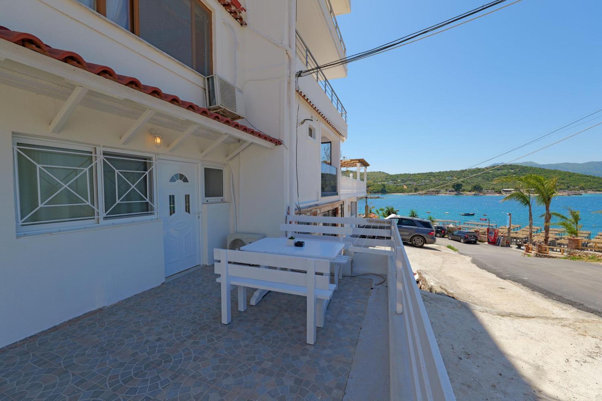 Livia'S Guesthouse كساميل المظهر الخارجي الصورة