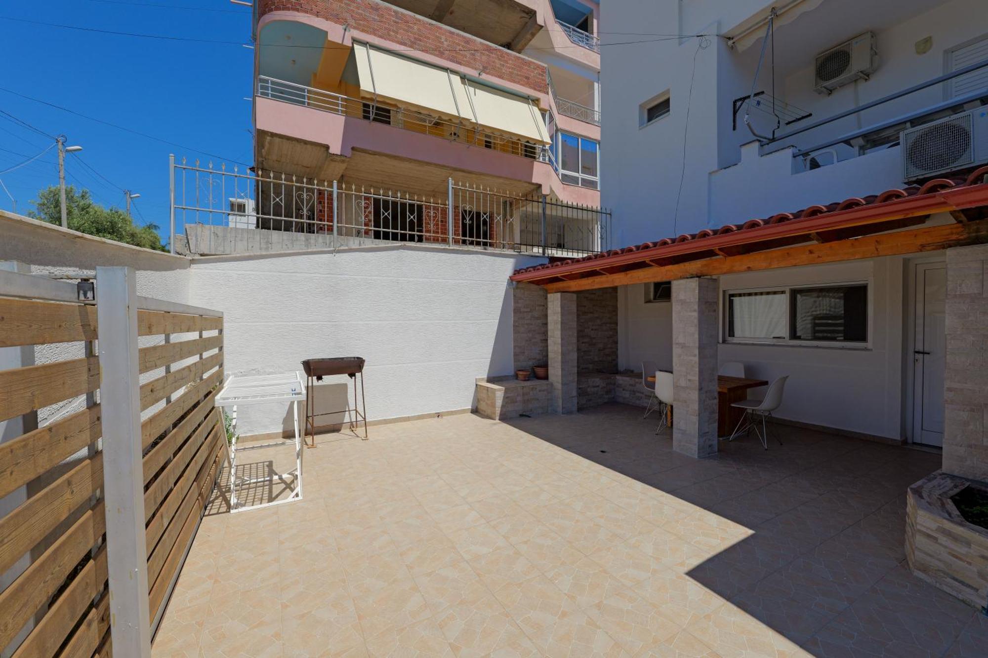 Livia'S Guesthouse كساميل المظهر الخارجي الصورة