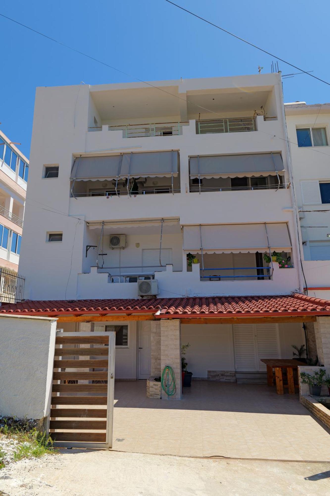 Livia'S Guesthouse كساميل المظهر الخارجي الصورة